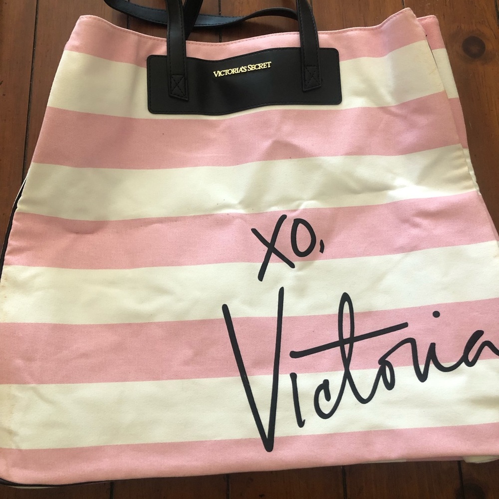😍 Victoria’s Secret Large Tote Bag